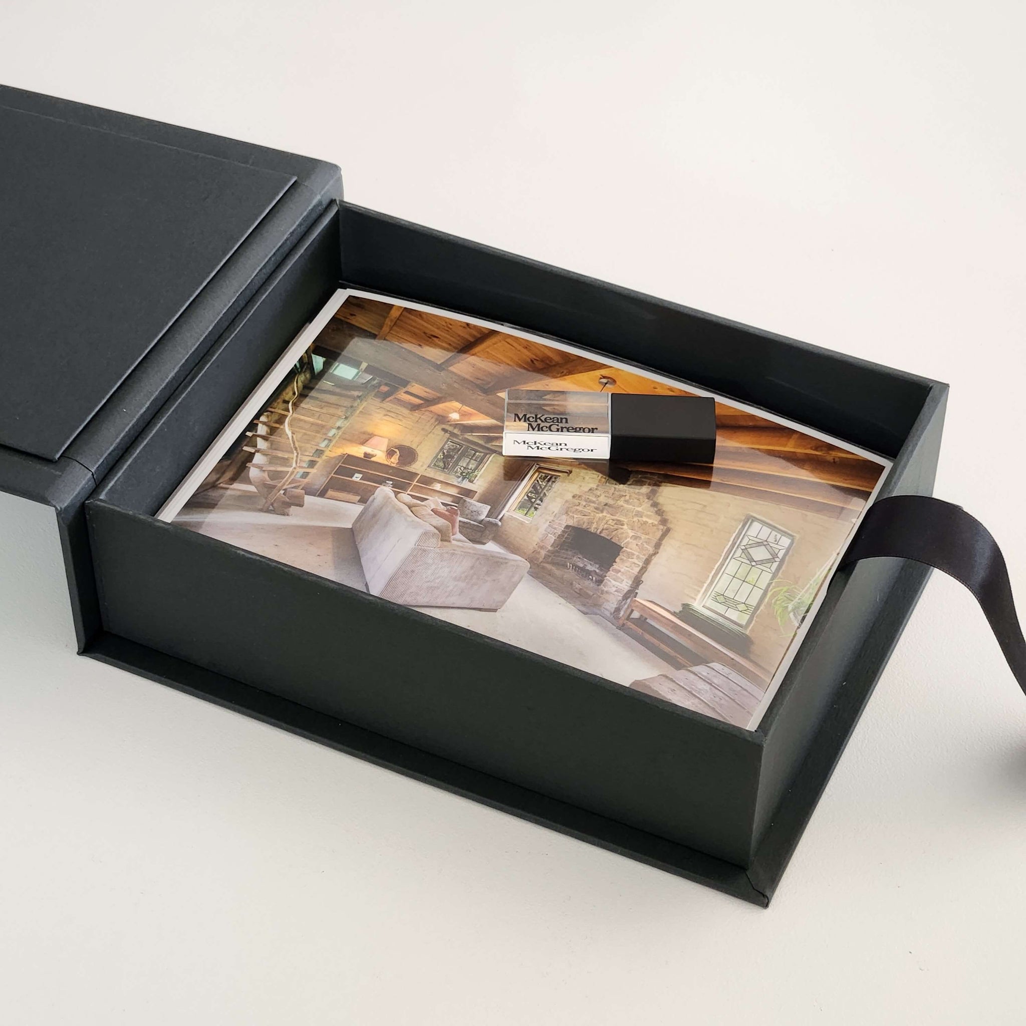 Potrait Box Portrait Photo Box: 7x5 inch - (with optional USB space underneath ...