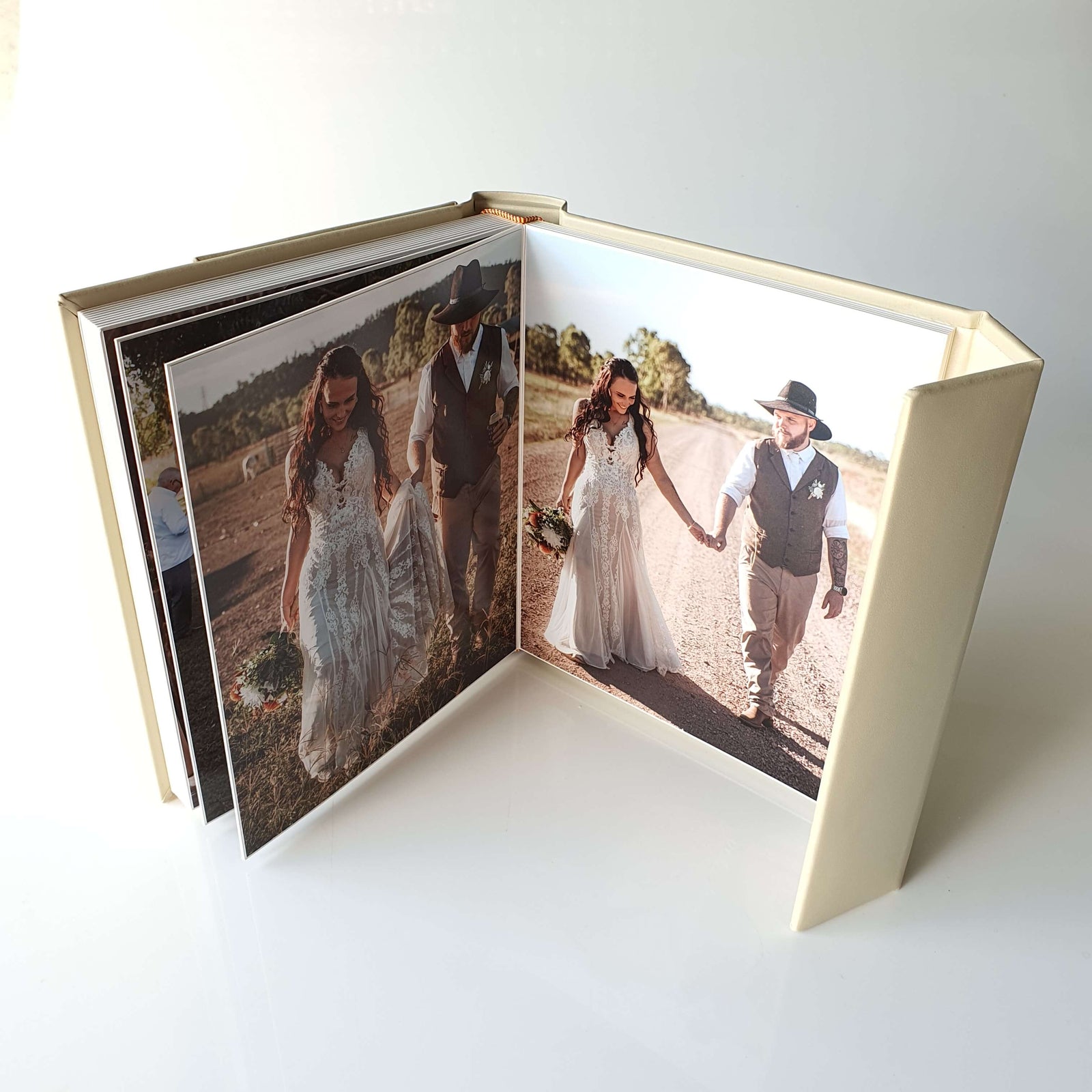 <strong>- 60% off FINAL STOCK - </strong>5x7"- 30 Photo - Classic Flip Cover Peel'n'Stick Photo Album - VERTICAL ivory The Photographer's Toolbox PD Custom Product  The Photographer's Toolbox