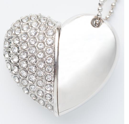 Jewelled Heart USB The Photographer's Toolbox PD Custom Product 23.00 The Photographer's Toolbox
