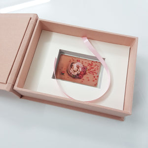 <strong> 50% off selected colours </strong> Portrait Photo Box: 7x5 inch  - (with optional USB space underneath) <strong> FROM </strong> The Photographer's Toolbox Boxes 24.99 The Photographer's Toolbox