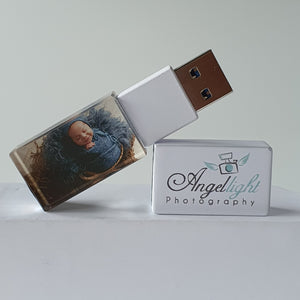 Crystal USB with a metal lid The Photographer's Toolbox USBs 23.00 The Photographer's Toolbox