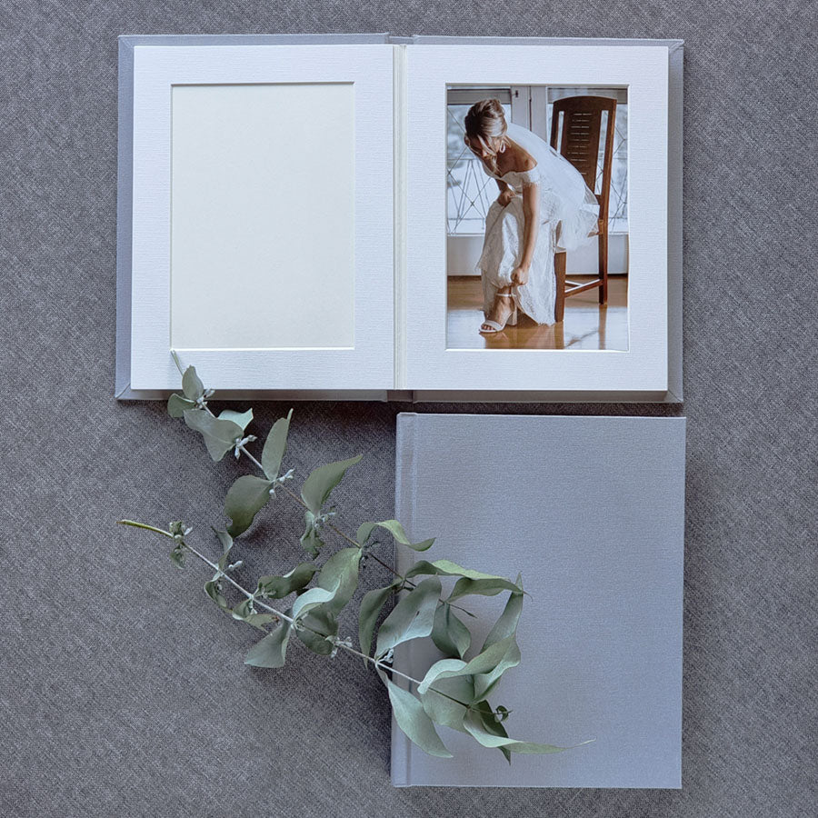 <strong> 50% off selected colours </strong> Matted Photo Album: 5x7" - 6 Photo - VERTICAL <strong> FROM </strong> The Photographer's Toolbox Matted Albums 16.99 The Photographer's Toolbox