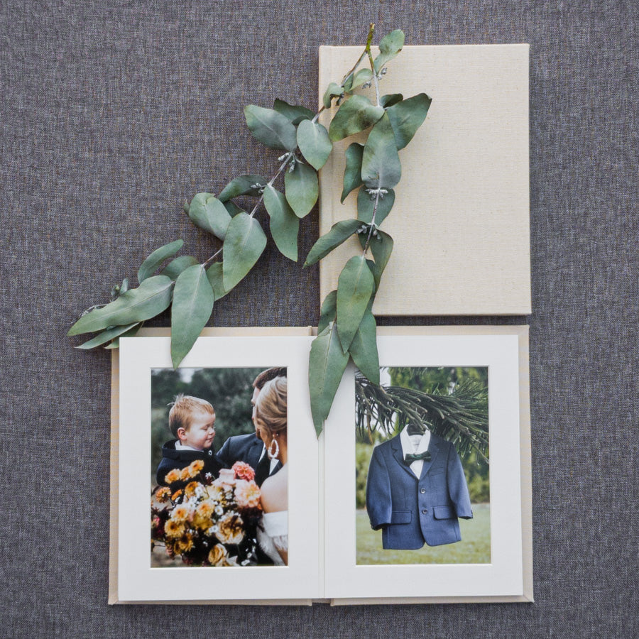 <strong> 50% off selected colours </strong> Matted Photo Album: 5x7" - 6 Photo - VERTICAL <strong> FROM </strong> The Photographer's Toolbox Matted Albums 16.99 The Photographer's Toolbox