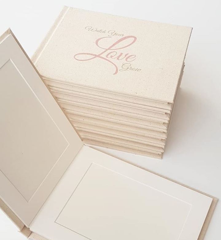 Matted Photo Album: 7x5" - 6 Photo - HORIZONTAL The Photographer's Toolbox Matted Albums 34.00 The Photographer's Toolbox