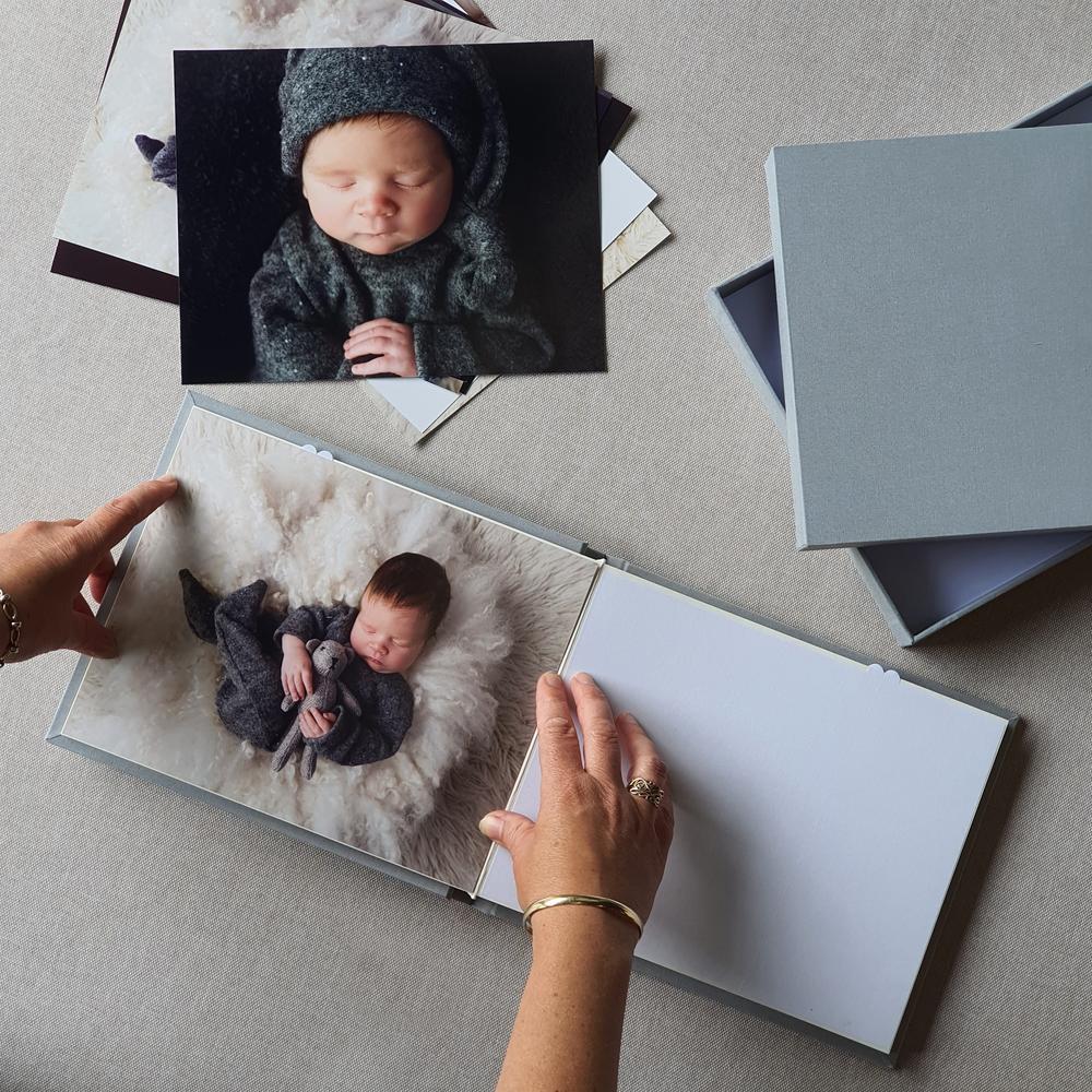 Create Your Own Quality Lay Flat 8x10 inch Album with a stunning personalised cover. They're easy to make yourself, or we can print your photos and assemble the album for you.
