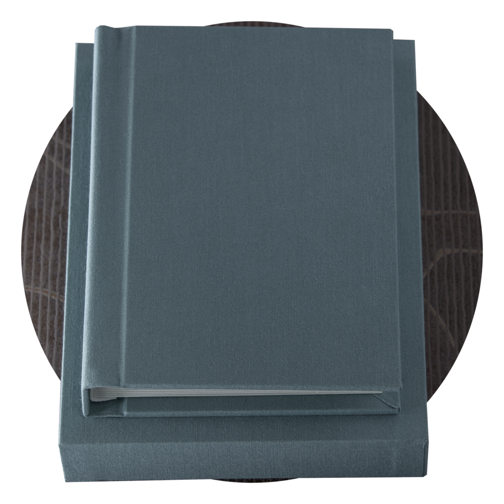 Create Your Own Quality, 8x12 inch Lay Flat quality Linen Covered Albums. They're easy to make yourself, or we can print your photos and assemble the album for you.