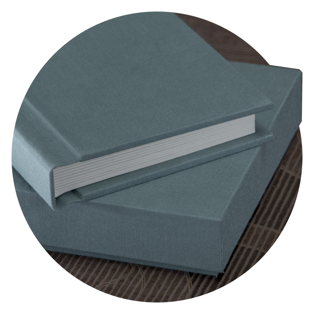 Create Your Own Quality, 8x12 inch Lay Flat quality Linen Covered Albums. They're easy to make yourself, or we can print your photos and assemble the album for you.