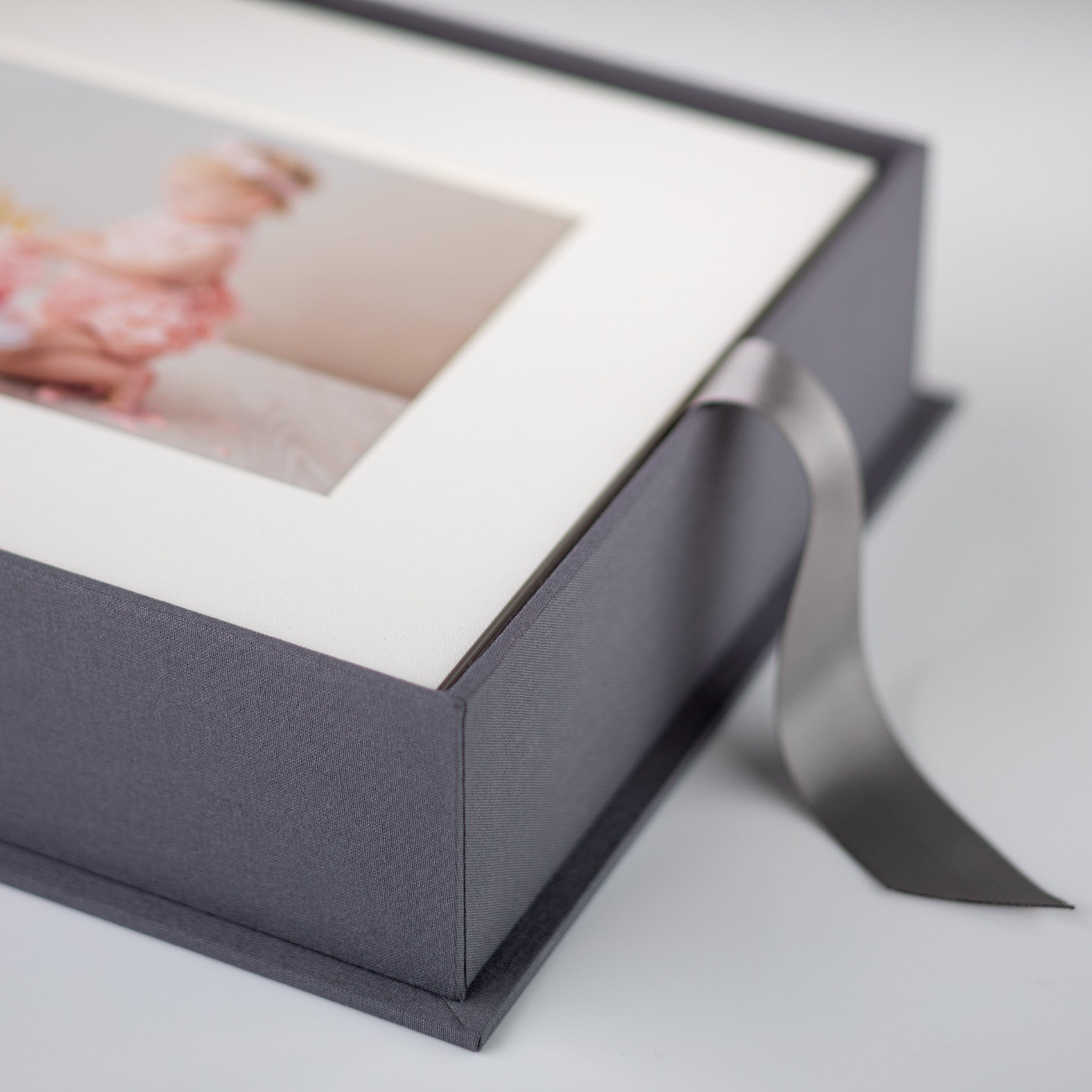 Potrait Box Large Portrait Photo Box: 10x8