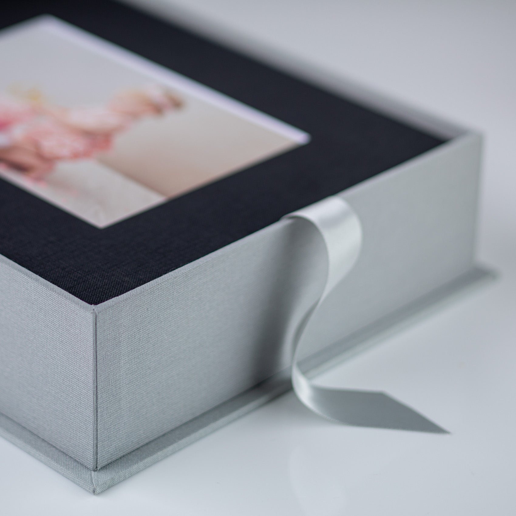 Potrait Box Large Portrait Photo Box: 10x8