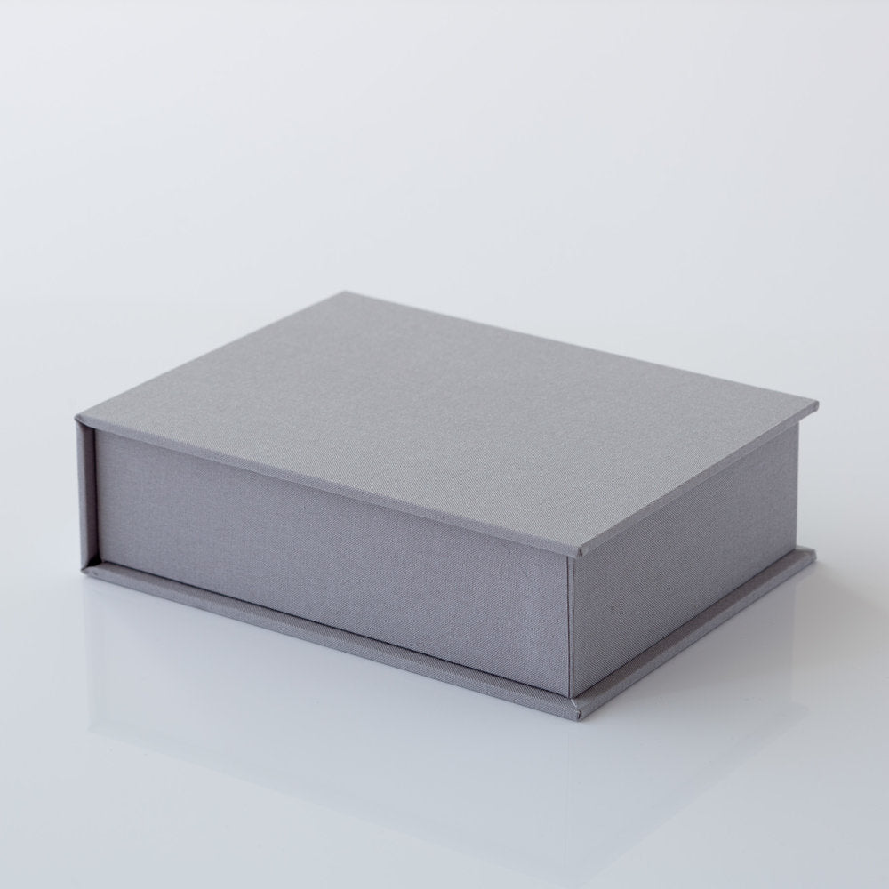 <strong> 50% off selected colours </strong> Portrait Photo Box: 7x5 inch  - (with optional USB space underneath) <strong> FROM </strong> The Photographer's Toolbox Boxes 24.99 The Photographer's Toolbox