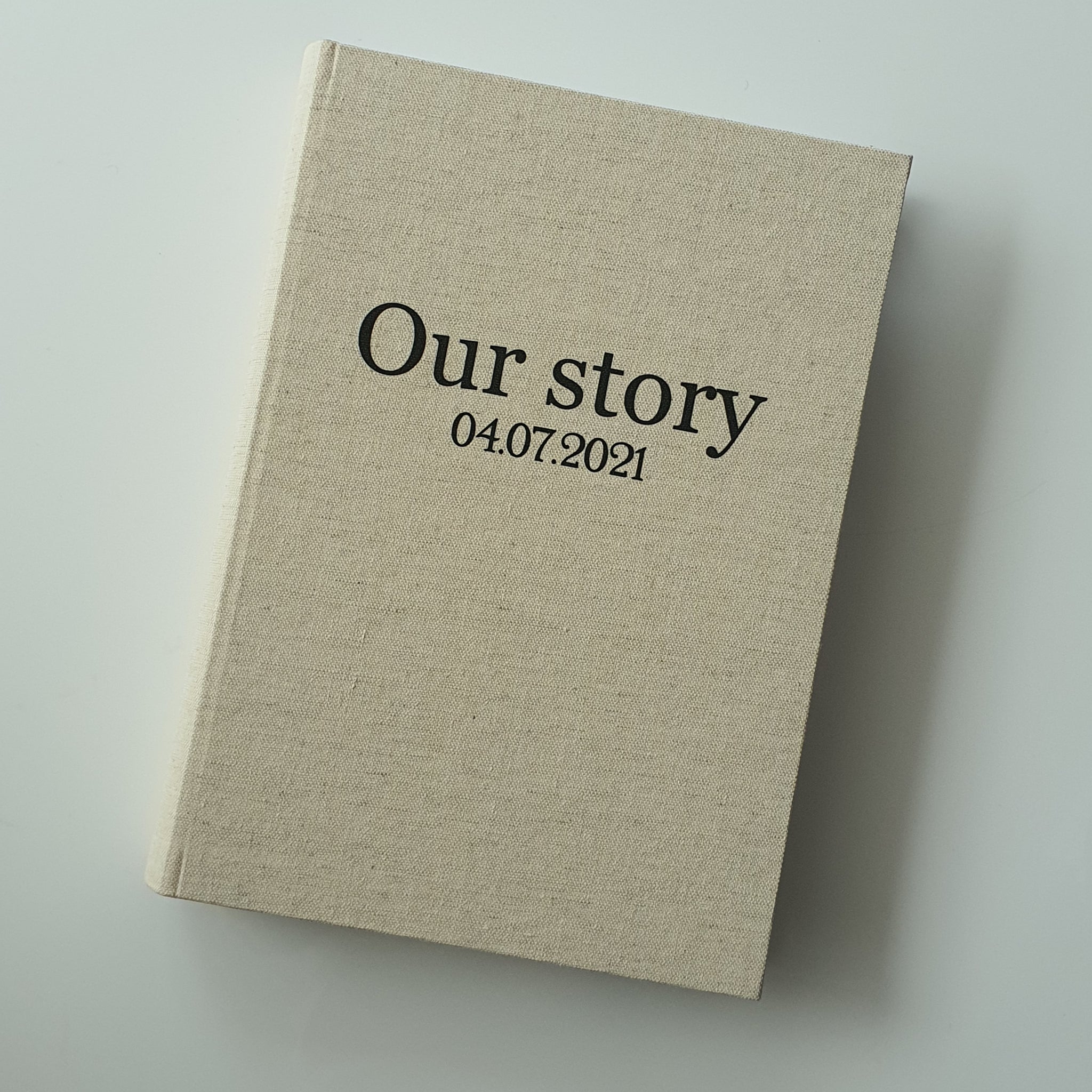 Traditional Slip-in Pocket Photo Album - 300 4x6"prints. Use our "Personalise Your Product" software to create your unique cover design. So many fun and beautiful design and font options - create something really special for your family memories. Australian owned and based business - Create your own or ask us for help!